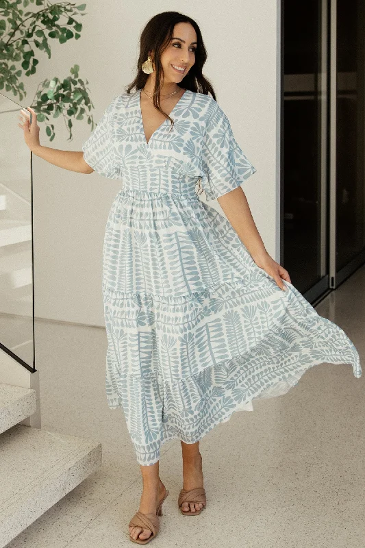 Midi dresses with empire waists for a flattering maternity option Austin Kimono Dress | Blue Print Midi dresses with empire waists for a flattering maternity option Austin Kimono Dress | Blue Print