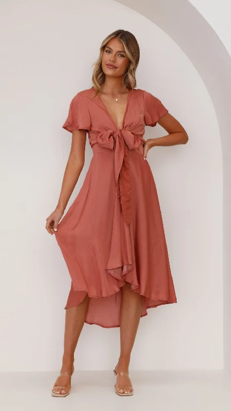 Midi dresses with gathered skirts for a full and flowing silhouette Sunny Daze Dress - Baked Rose Midi dresses with gathered skirts for a full and flowing silhouette Sunny Daze Dress - Baked Rose
