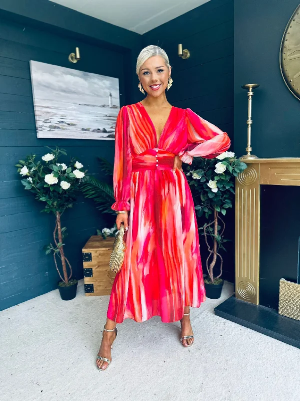 Velvet midi dresses in jewel tones for a glamorous winter event Brianna Banded Midi Dress Ruby Velvet midi dresses in jewel tones for a glamorous winter event Brianna Banded Midi Dress Ruby