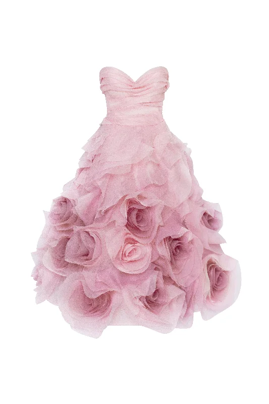 Midi dresses with halter necks for a stylish and comfortable option Dramatic flowered organza midi dress in misty rose, Glow-Up Midi dresses with halter necks for a stylish and comfortable option Dramatic flowered organza midi dress in misty rose, Glow-Up