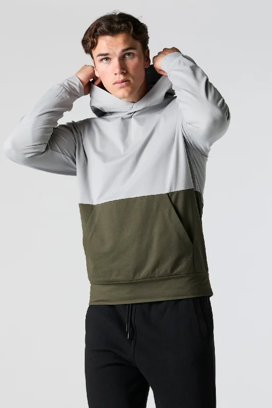 Women's mock - neck sweatshirt made of moisture - wicking material for fitness useActive Soft Colourblock Hoodie