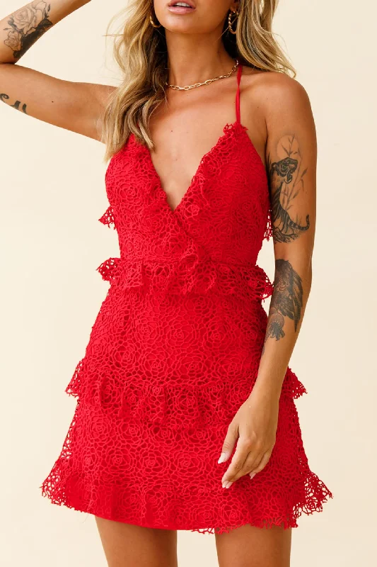 Pleated Women Dress with a Timeless and Elegant TextureAirlie Halterneck Open Back Lace Dress Red Pleated Women Dress with a Timeless and Elegant TextureAirlie Halterneck Open Back Lace Dress Red