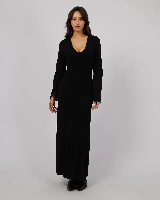 Pleated Women Dress with a Timeless and Elegant TextureAll About Eve Knit L/S Dress Black