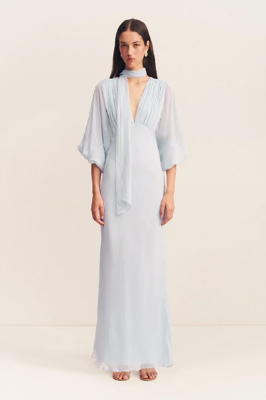 Halter Neck Women Dress to Show Off the Shoulders and NecklineAMINA PLUNGE BALLOON SLEEVE MAXI DRESS - SKY Halter Neck Women Dress to Show Off the Shoulders and NecklineAMINA PLUNGE BALLOON SLEEVE MAXI DRESS - SKY