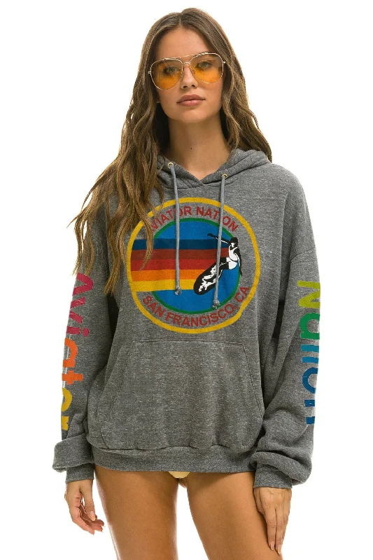 Women's pullover hoodie with a side slit for a modern and relaxed fitAVIATOR NATION SAN FRANCISCO RELAXED PULLOVER HOODIE - HEATHER GREY