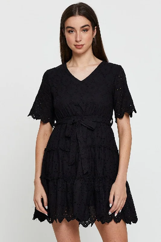 Plus Size Women Dress with a Flattering A - Line Cut for Comfort and StyleBlack Mini Dress Short Sleeve Plus Size Women Dress with a Flattering A - Line Cut for Comfort and StyleBlack Mini Dress Short Sleeve