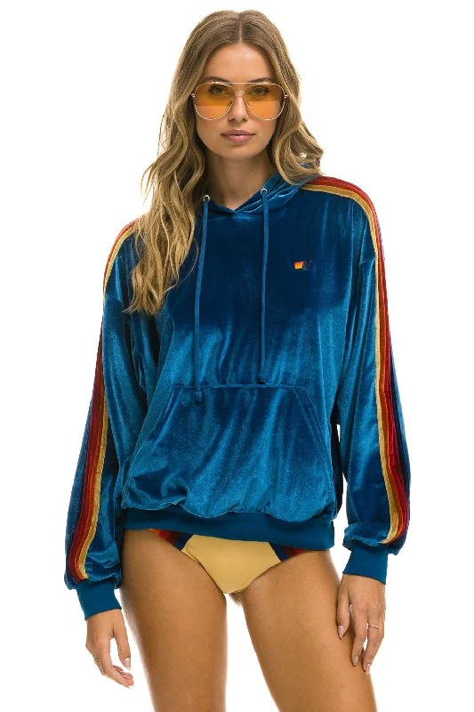 Women's tie - dye hoodie in bright colors for a retro and eye - catching styleCLASSIC VELVET RELAXED PULLOVER HOODIE - VINTAGE BLUE