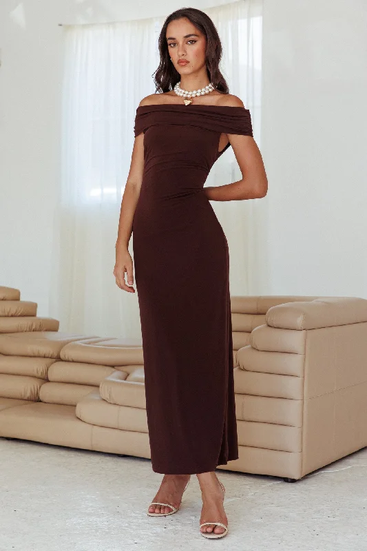 Printed Abstract Women Dress for a Modern and Artistic AppealCruising Sunset Off Shoulder Dress Chocolate Printed Abstract Women Dress for a Modern and Artistic AppealCruising Sunset Off Shoulder Dress Chocolate