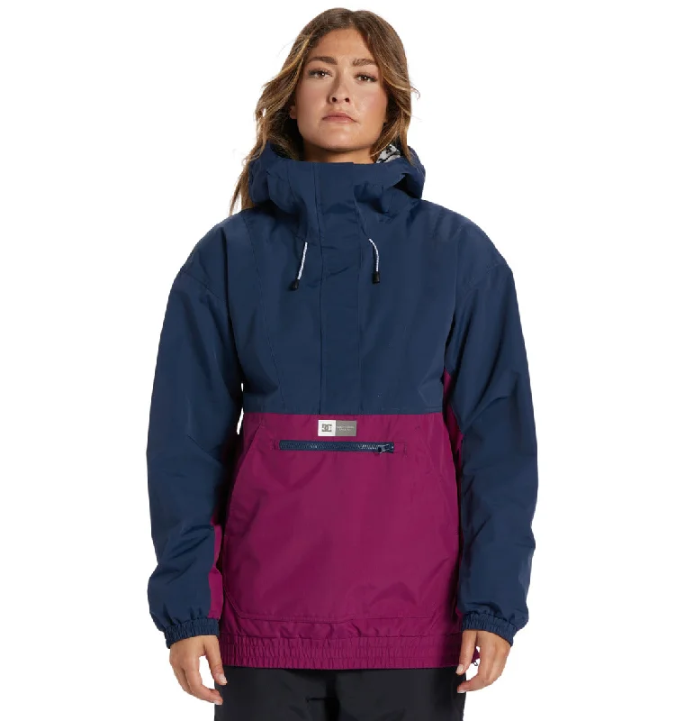 Women's quilted puffer jackets in a cropped silhouette for a modern twistDC Chalet Anorak - Dress Blues Women's quilted puffer jackets in a cropped silhouette for a modern twistDC Chalet Anorak - Dress Blues