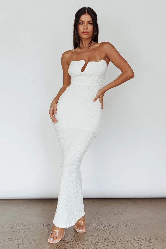 Empire Waist Women Dress to Accentuate the Bust and Conceal the WaistHorizon Strapless Textured Midi Dress White Empire Waist Women Dress to Accentuate the Bust and Conceal the WaistHorizon Strapless Textured Midi Dress White