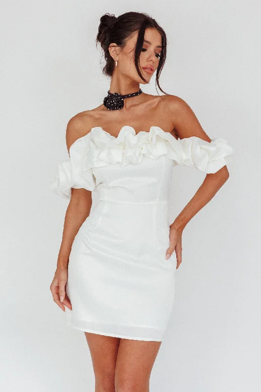Plus Size Women Dress with a Flattering A - Line Cut for Comfort and StyleLa Palma Off-Shoulder Mini Dress Off White Plus Size Women Dress with a Flattering A - Line Cut for Comfort and StyleLa Palma Off-Shoulder Mini Dress Off White