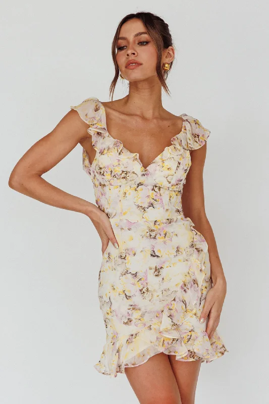 Ball Gown Women Dress with a Full Skirt for a Princess - like LookMake Memories Frill Strap Mini Dress Floral Yellow Ball Gown Women Dress with a Full Skirt for a Princess - like LookMake Memories Frill Strap Mini Dress Floral Yellow