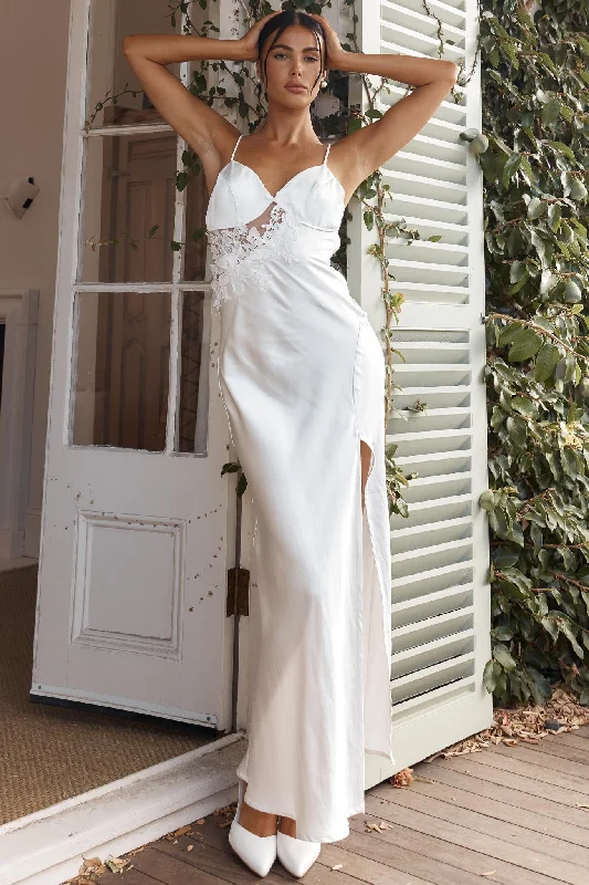 Ball Gown Women Dress with a Full Skirt for a Princess - like LookRoxana Applique Trim Split Maxi Dress White Ball Gown Women Dress with a Full Skirt for a Princess - like LookRoxana Applique Trim Split Maxi Dress White