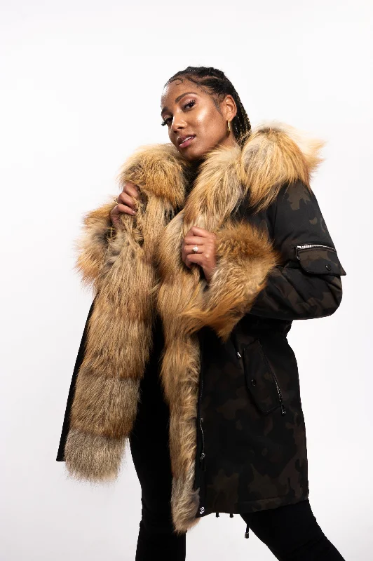Women's bomber jackets with floral embroidery for a feminine and unique designWomen's Tiffany Fox Parka Jacket [Camo]