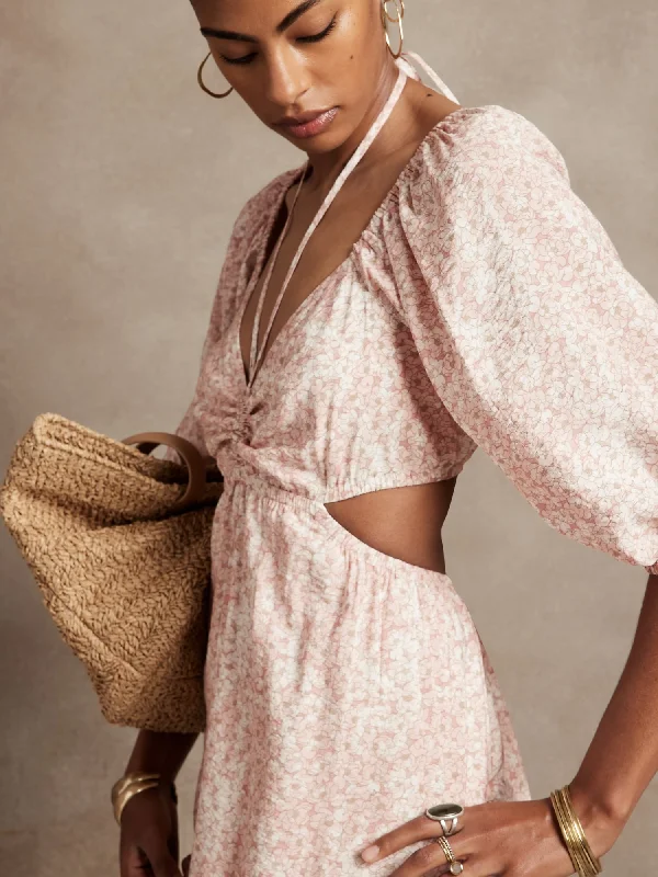 Maxi Women Dress with Floral Print for a Bohemian Vibe Maxi Women Dress with Floral Print for a Bohemian Vibe Cutout Maxi Dress