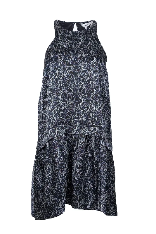 Halter Neck Women Dress to Show Off the Shoulders and Neckline Halter Neck Women Dress to Show Off the Shoulders and Neckline Likely - Black & Navy Branch Print Drop Waist Dress Sz XS
