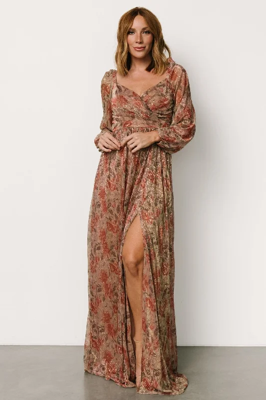 Maxi dresses with a gathered skirt for a voluminous and dramatic effectKirsi Maxi Dress | Rose Floral