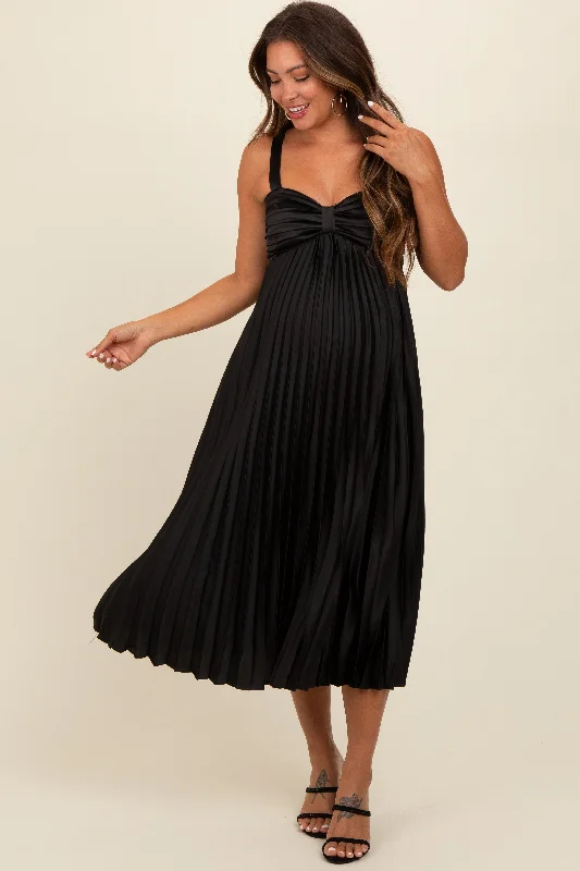Midi dresses with wrap - around skirts for a customizable fitBlack Satin Pleated Sweetheart Maternity Midi Dress