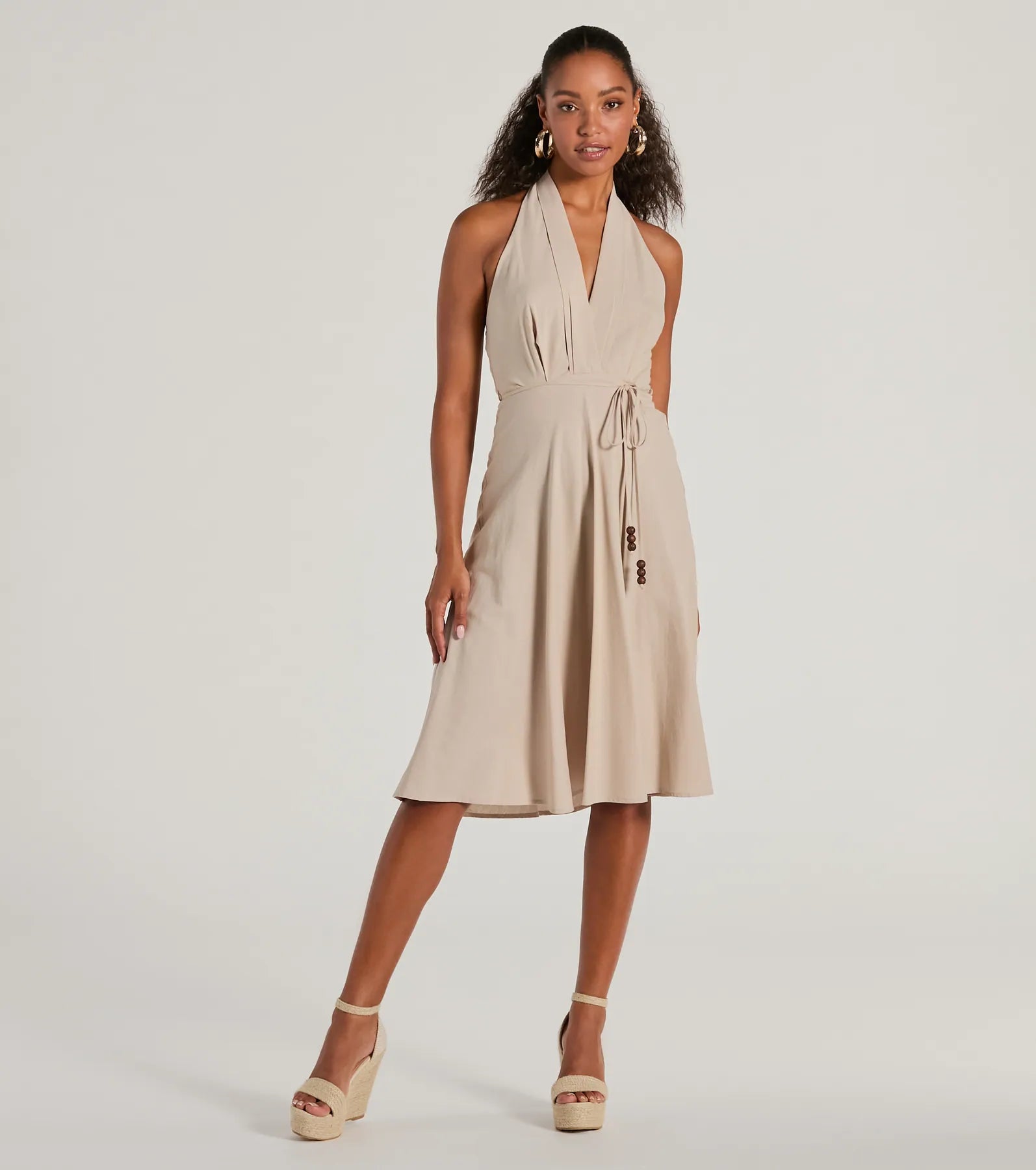 Midi dresses with tiered skirts for a bohemian festival lookDelightful Charm Halter A-Line Midi Dress Midi dresses with tiered skirts for a bohemian festival lookDelightful Charm Halter A-Line Midi Dress