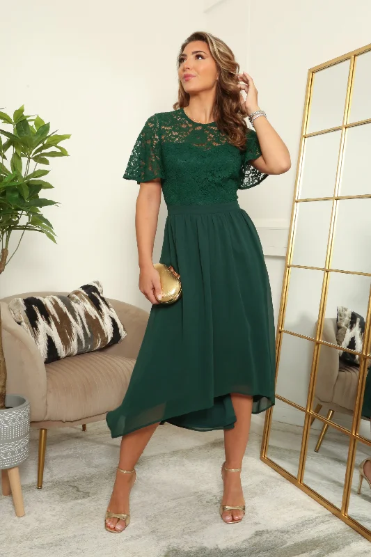 Midi dresses with pleated bodices for a classic and tailored lookDouble Second Lace Top Chiffon Skirt Midi Dress