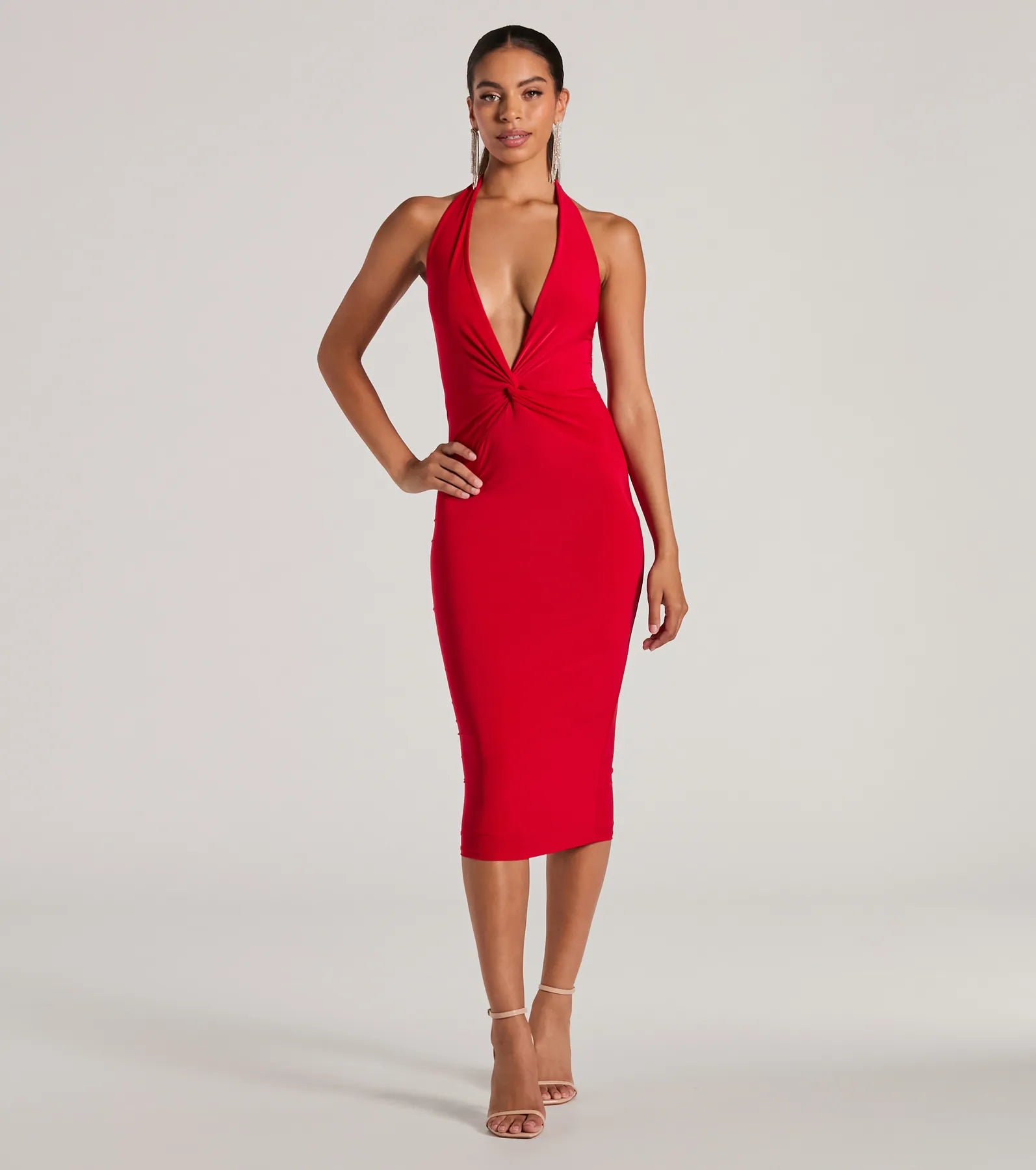 Midi dresses with sheer panels for a touch of allureEvening Of Sultry Plunge V-Neck Halter Midi Dress Midi dresses with sheer panels for a touch of allureEvening Of Sultry Plunge V-Neck Halter Midi Dress