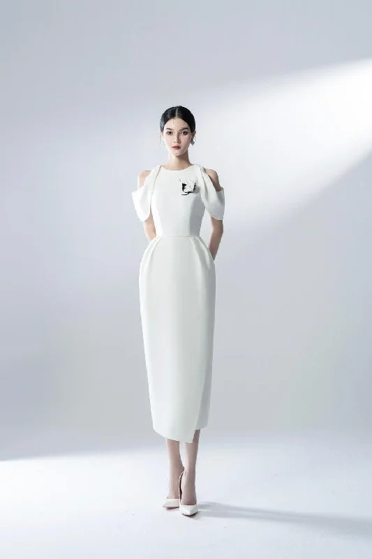 Midi dresses with pleated bodices for a classic and tailored lookFrida Pegged Open Shoulder Luster Woven Midi Dress Midi dresses with pleated bodices for a classic and tailored lookFrida Pegged Open Shoulder Luster Woven Midi Dress