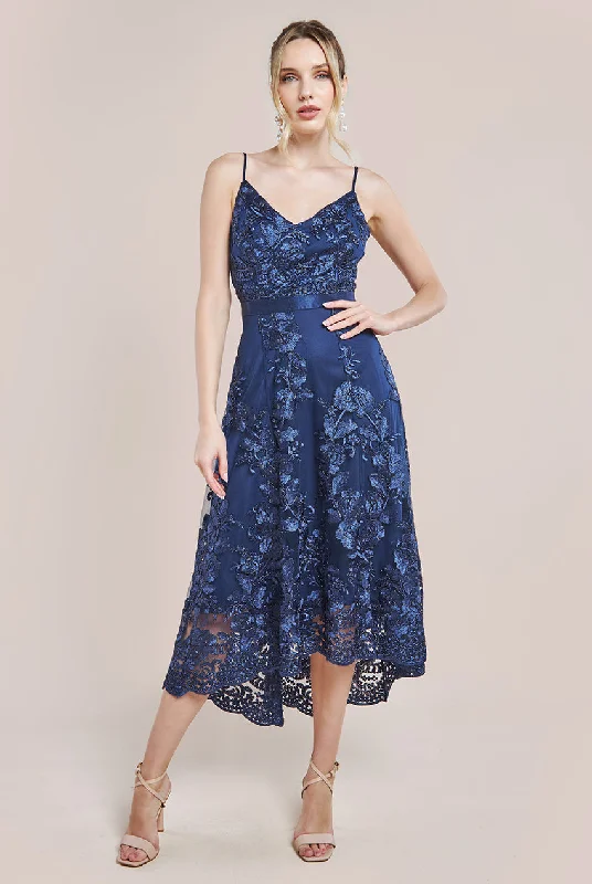 Midi dresses with off - the - shoulder necklines for a flirty lookGoddiva Dipped Hem Sleeveless Lace Midi - Navy
