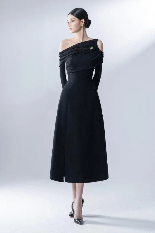 Midi dresses with ruffled hems for a romantic date nightHundred A-line Cut-Out Rain Cloth Midi Dress Midi dresses with ruffled hems for a romantic date nightHundred A-line Cut-Out Rain Cloth Midi Dress
