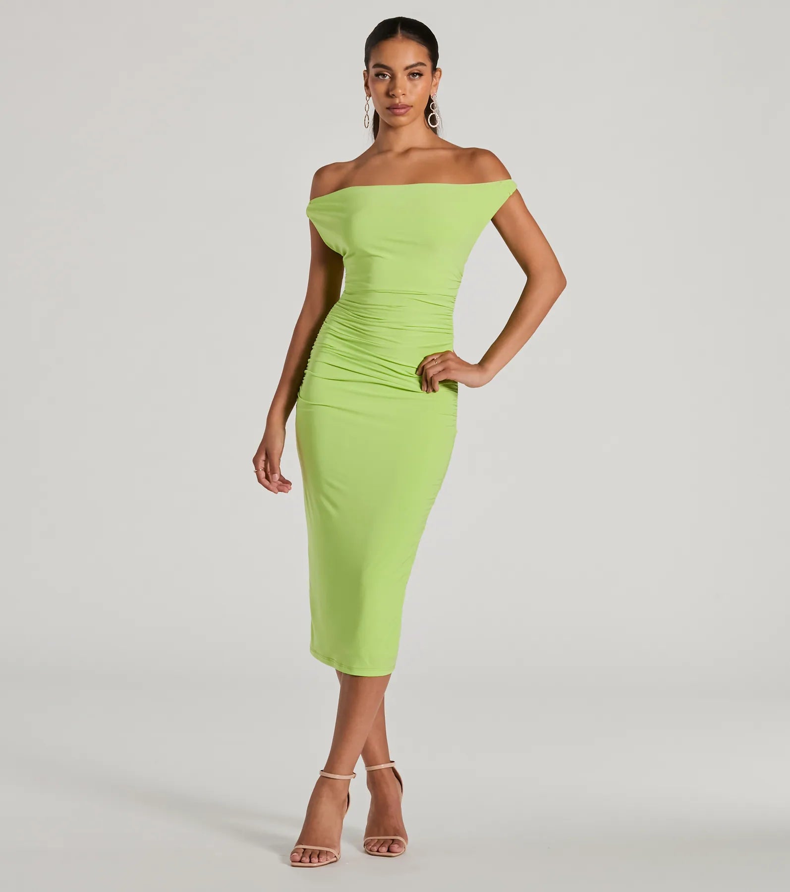 Midi dresses with denim fabric for a casual yet stylish day outTricks Of The Trade Convertible Bodycon Midi Dress