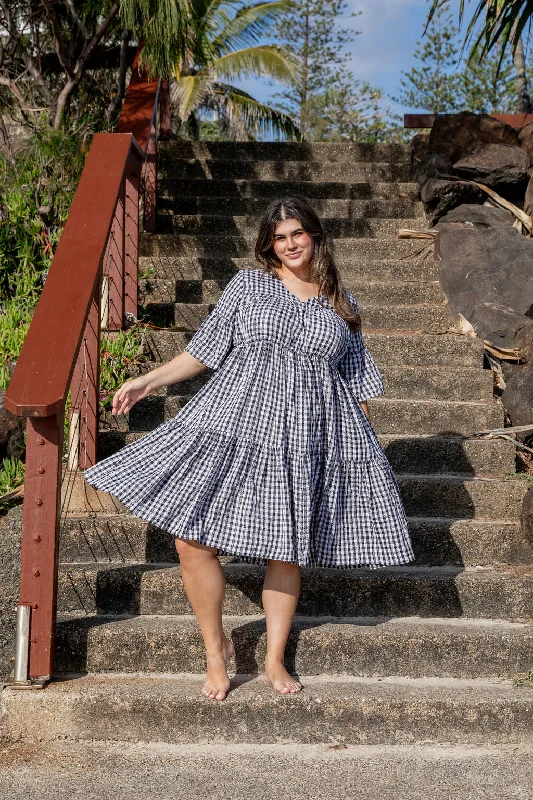 Midi dresses with halter necks for a stylish and comfortable optionBlack Check Dress by Worthier Midi dresses with halter necks for a stylish and comfortable optionBlack Check Dress by Worthier