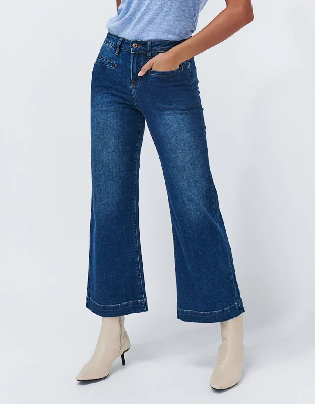 Men's Denim Tank Top for a Laid - Back Beach or Gym LookFreya Wide Leg Jeans - Fremont Wash Men's Denim Tank Top for a Laid - Back Beach or Gym LookFreya Wide Leg Jeans - Fremont Wash