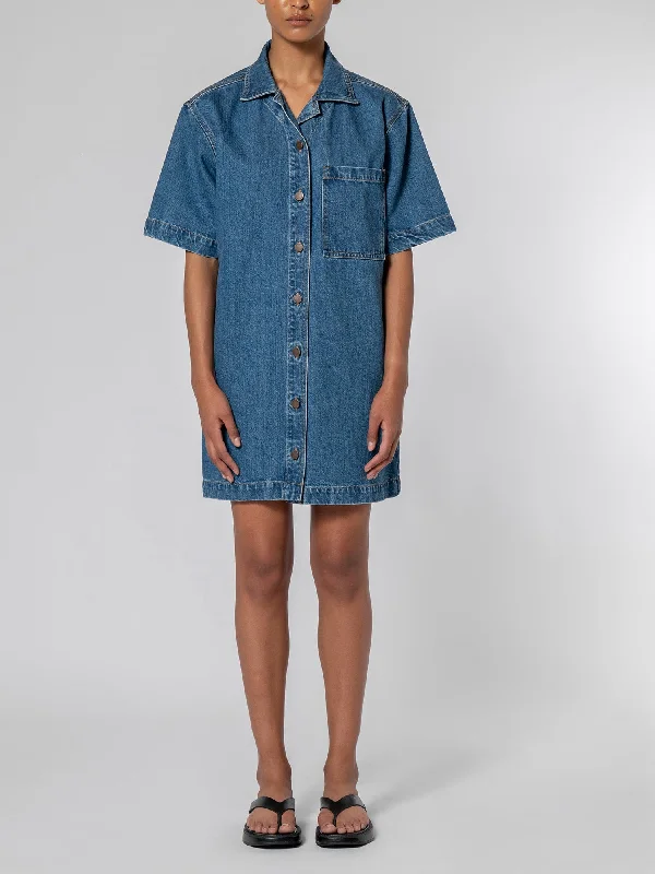 Men's Denim Shirt with a Hidden Pocket for Valuables for Travel ConveniencePriya Dress Champion Men's Denim Shirt with a Hidden Pocket for Valuables for Travel ConveniencePriya Dress Champion