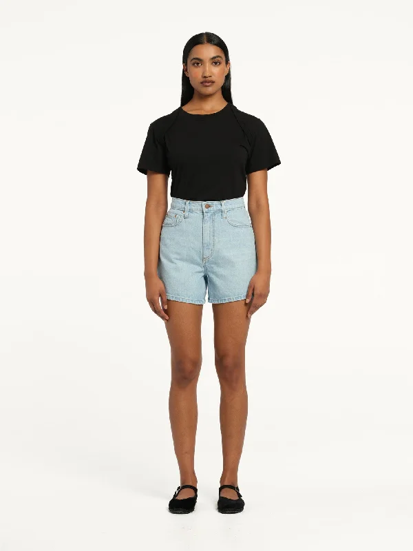 Men's Denim Long - Sleeve Shirt with a Checkered Placket for a Country - Inspired LookStevie Short Soft Sky | Linen Denim Men's Denim Long - Sleeve Shirt with a Checkered Placket for a Country - Inspired LookStevie Short Soft Sky | Linen Denim