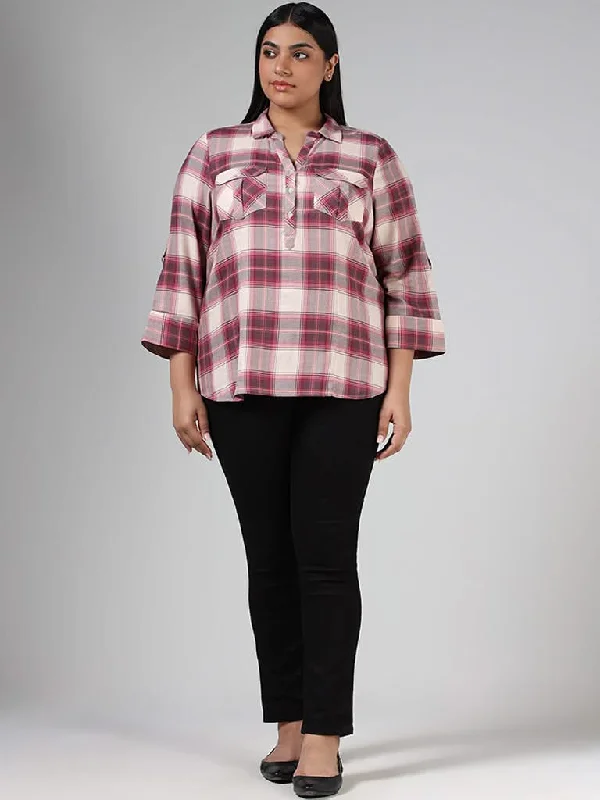 Women's pocket - equipped casual pants Button - fly women jeans with a traditional touch Gia Pink Classic Checked Blouse