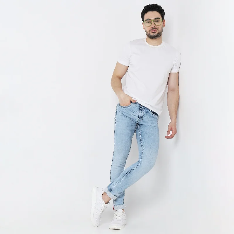 Women's budget - friendly denim pants Button - fly women jeans with a traditional touch Slim Fit Jeans Women's budget - friendly denim pants Button - fly women jeans with a traditional touch Slim Fit Jeans