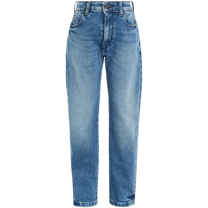 Women's matching top and pants set Mom jeans for a nostalgic and casual look Tommy Hilfiger Modern Straight Jeans Medvintage Women's matching top and pants set Mom jeans for a nostalgic and casual look Tommy Hilfiger Modern Straight Jeans Medvintage