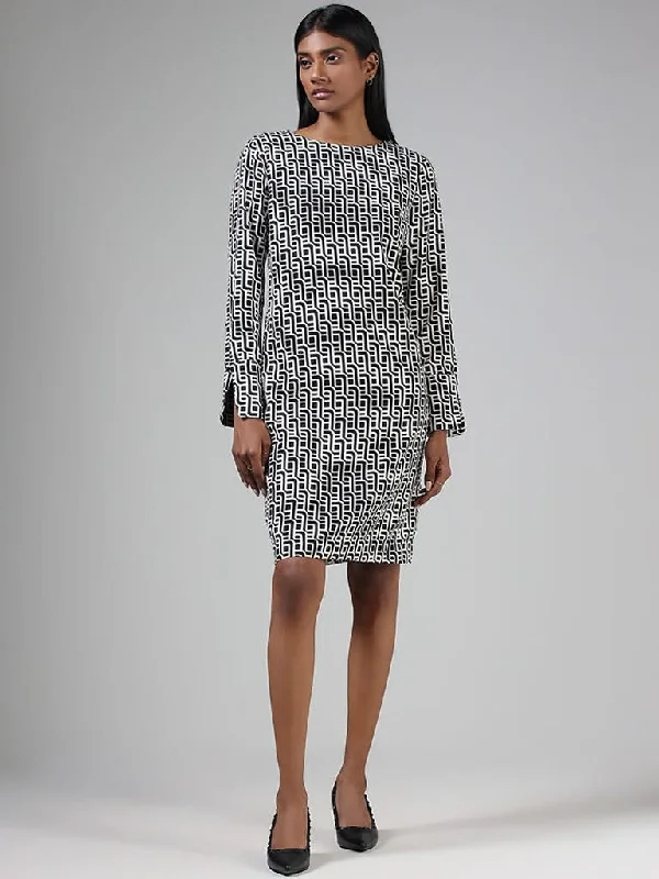 Women's recycled - material workout pants Wide - leg women jeans for a modern and relaxed vibe Wardrobe Black Abstract Printed A line Dress Women's recycled - material workout pants Wide - leg women jeans for a modern and relaxed vibe Wardrobe Black Abstract Printed A line Dress