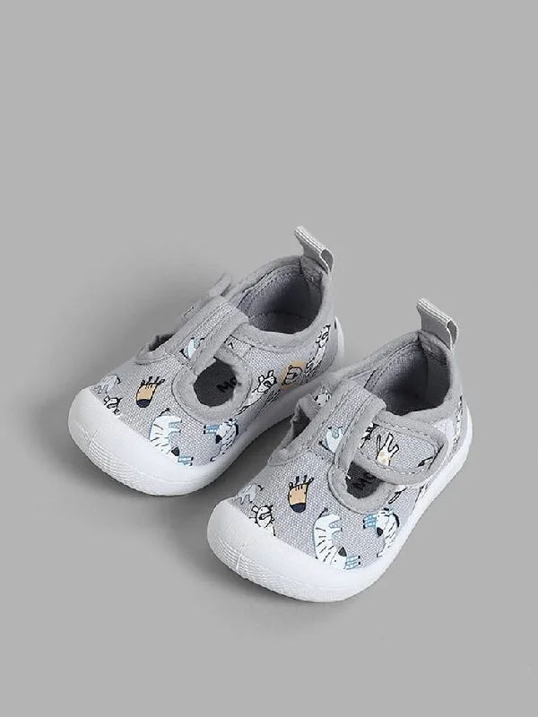 Women's budget - friendly denim pants Button - fly women jeans with a traditional touch Yellow Grey Dino Printed T-Bar Shoes Women's budget - friendly denim pants Button - fly women jeans with a traditional touch Yellow Grey Dino Printed T-Bar Shoes