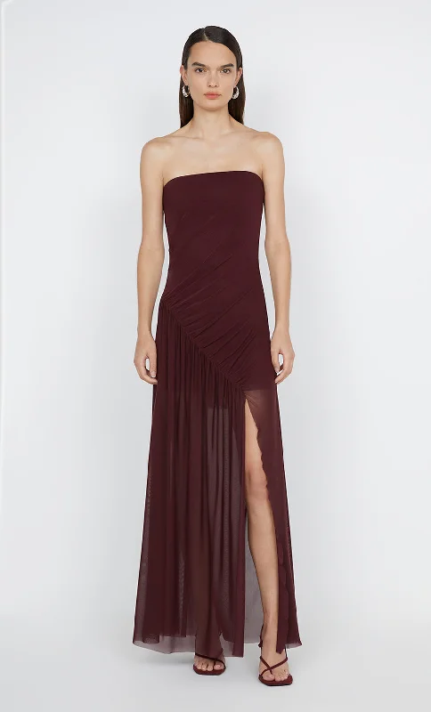 Maxi dresses with bow accents at the waist for a sweet appearanceESSIE STRAPLESS DRESS - DEEP PLUM