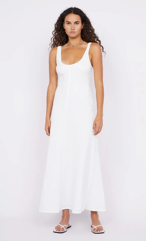Maxi dresses with thin spaghetti straps for a delicate and feminine feelSTEFFI SCOOP NECK DRESS - WHITE