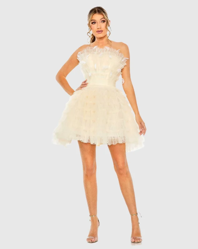 Mini dresses with geometric prints for a modern aestheticFeathered Strapless Tulle Fit and Flare Dress - FINAL SALE Mini dresses with geometric prints for a modern aestheticFeathered Strapless Tulle Fit and Flare Dress - FINAL SALE