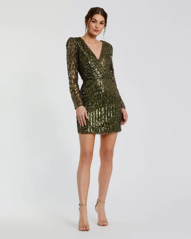 Mini dresses with empire waists for a flattering fitGreen Long Sleeve Sequined Mini Dress Mini dresses with empire waists for a flattering fitGreen Long Sleeve Sequined Mini Dress