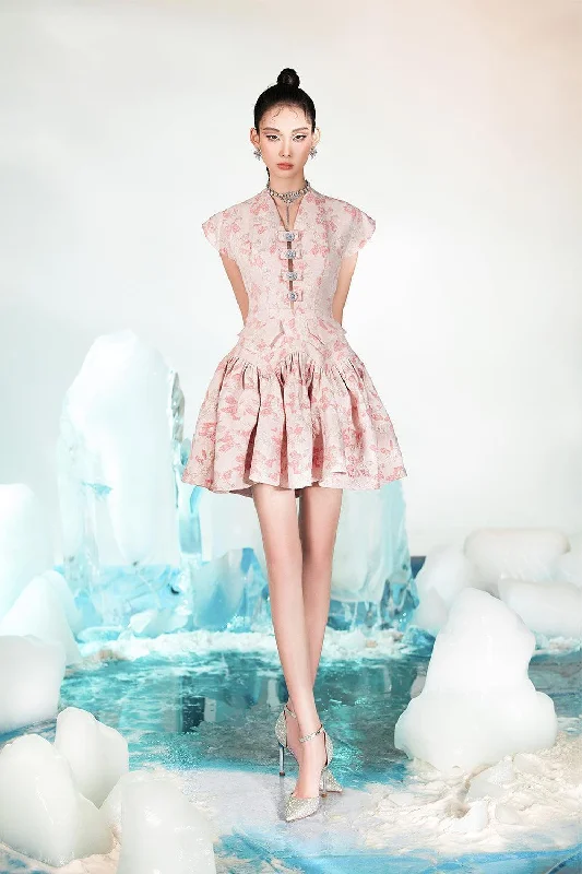 Velvet mini dresses for autumn weddingsEser Pleated Short Sleeved Brocade Mini Dress