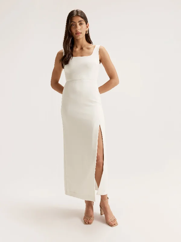 Cocktail dresses with a velvet - trimmed collar and a short skirtBarcelona Maxi Dress Cocktail dresses with a velvet - trimmed collar and a short skirtBarcelona Maxi Dress
