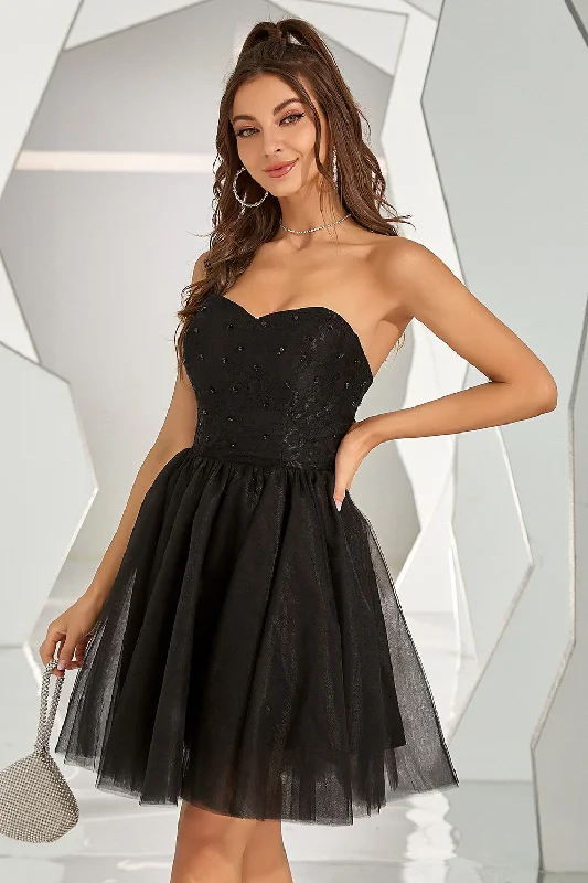 Cocktail dresses with a cut - out detail and a body - con fitBlack A Line Sweetheart Homecoming Dress Cocktail dresses with a cut - out detail and a body - con fitBlack A Line Sweetheart Homecoming Dress