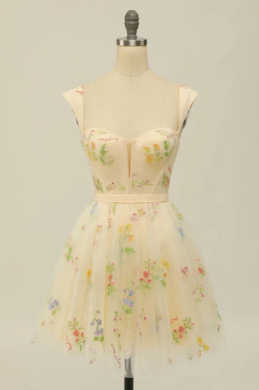 Long - cocktail dresses with a slit and a fitted bodiceCute A Line Sweetheart Champagne Short Homecoming Dress Long - cocktail dresses with a slit and a fitted bodiceCute A Line Sweetheart Champagne Short Homecoming Dress