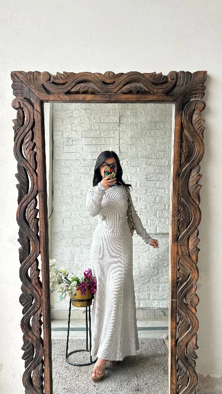 Bodycon dress with a peplum hem​Long classy dress 34-36 busy/l:48