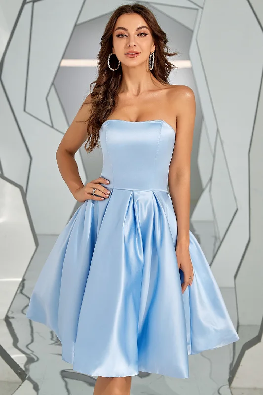 Metallic cocktail dresses with a halter neck for a glamorous occasionSky Blue Strapless Homecoming Dress Metallic cocktail dresses with a halter neck for a glamorous occasionSky Blue Strapless Homecoming Dress