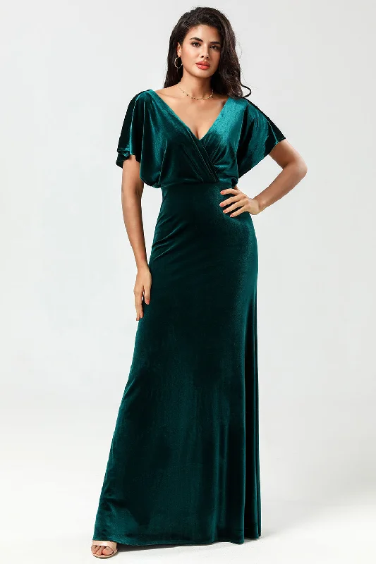 Wedding guest dresses with pom - pom trims for a playful lookV-Neck Velvet Peacock Bridesmaid Dress with Ruffles Wedding guest dresses with pom - pom trims for a playful lookV-Neck Velvet Peacock Bridesmaid Dress with Ruffles