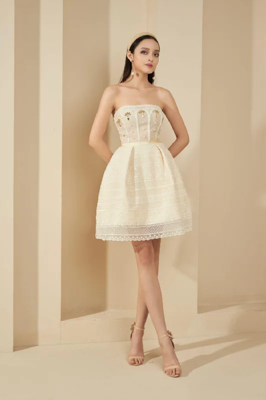 Party dresses with a one - shoulder design for a modern and unique look​Aisha A-line Straight Across Neck Lace Knee-length Dress